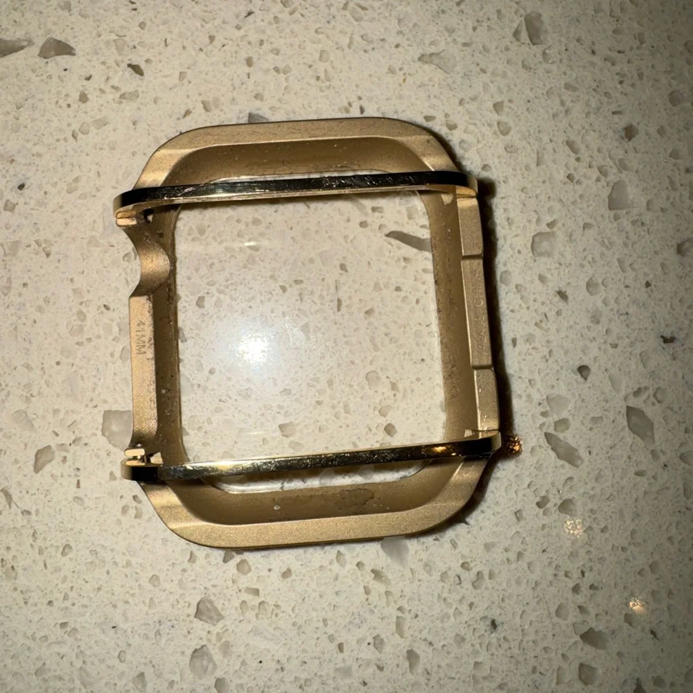 Apple Watch® Case in Ivory Resin kendra scott